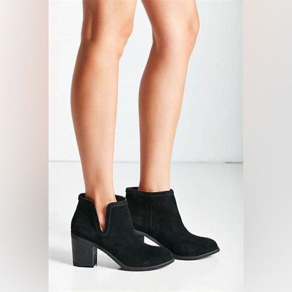 Urban Outfitters- Women’s Dindle Suede Maude Ankle Boots Black, Size 8 - Picture 5 of 12